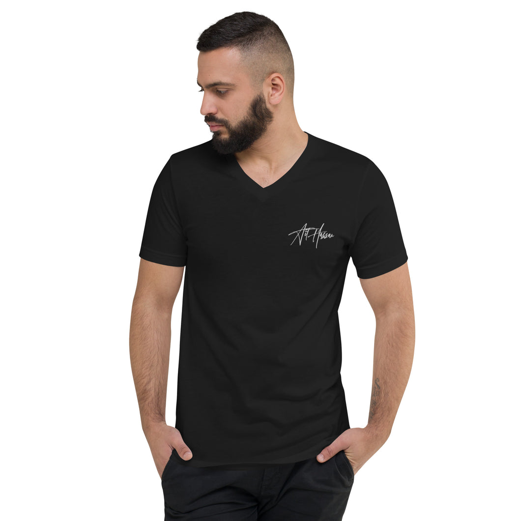 AMENZU V-Neck T-Shirt